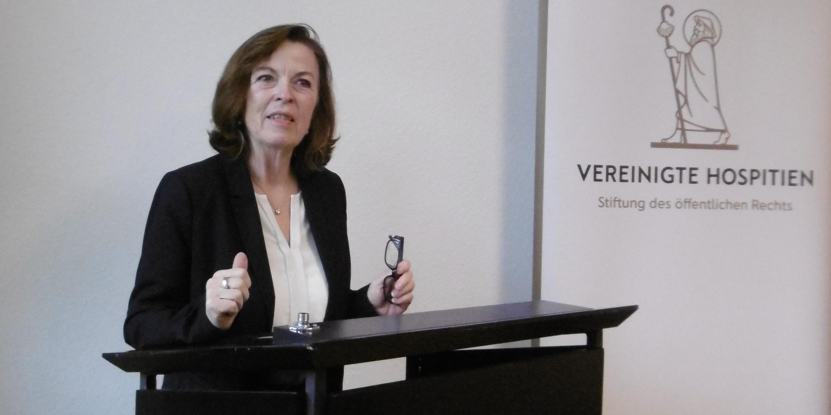 Elvira Garbes, Vorsitzende des Verwaltungsrates der Vereinigten Hospitien