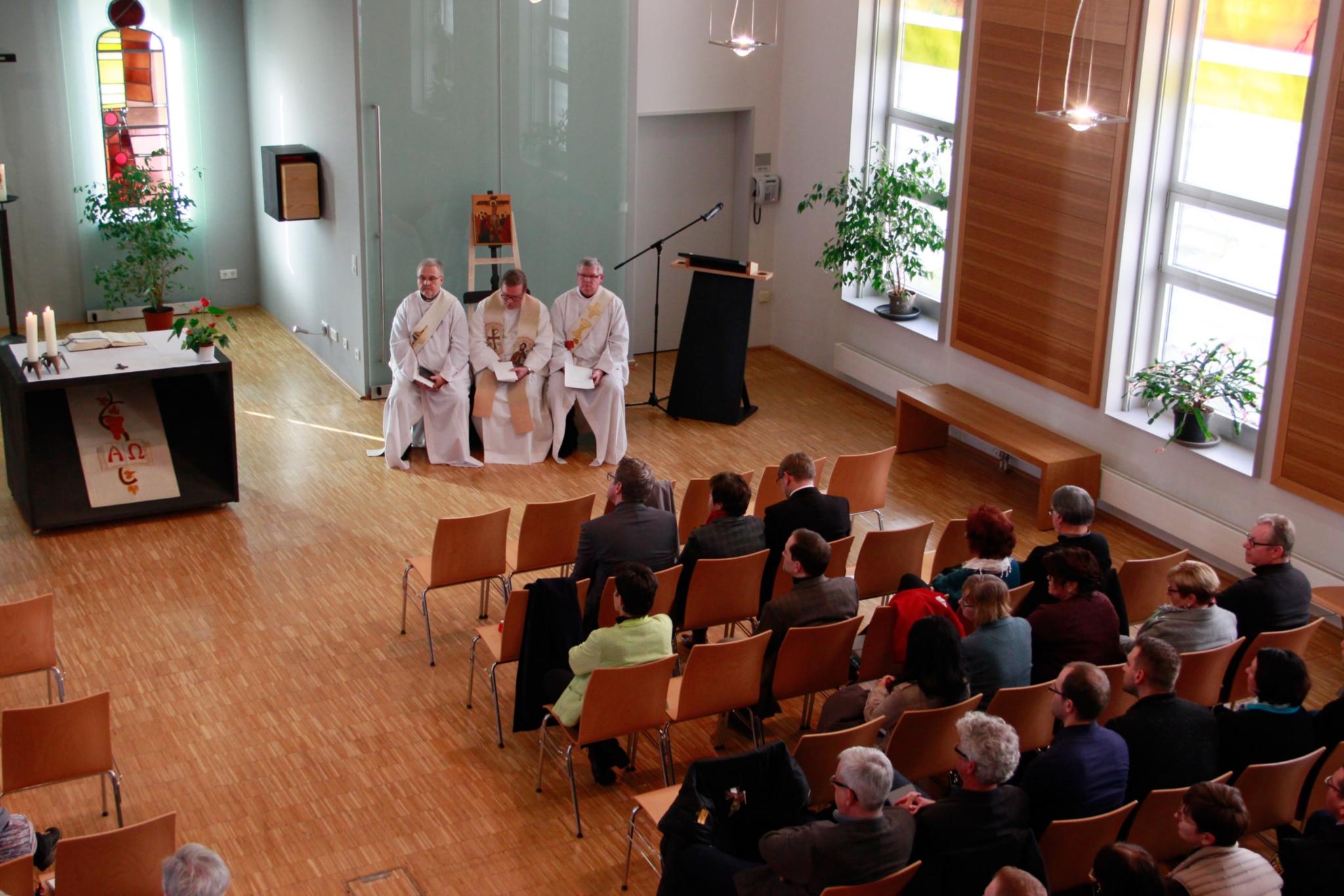 Gottesdienst in der hauseigenen Kapelle in der JVA Wittlich.