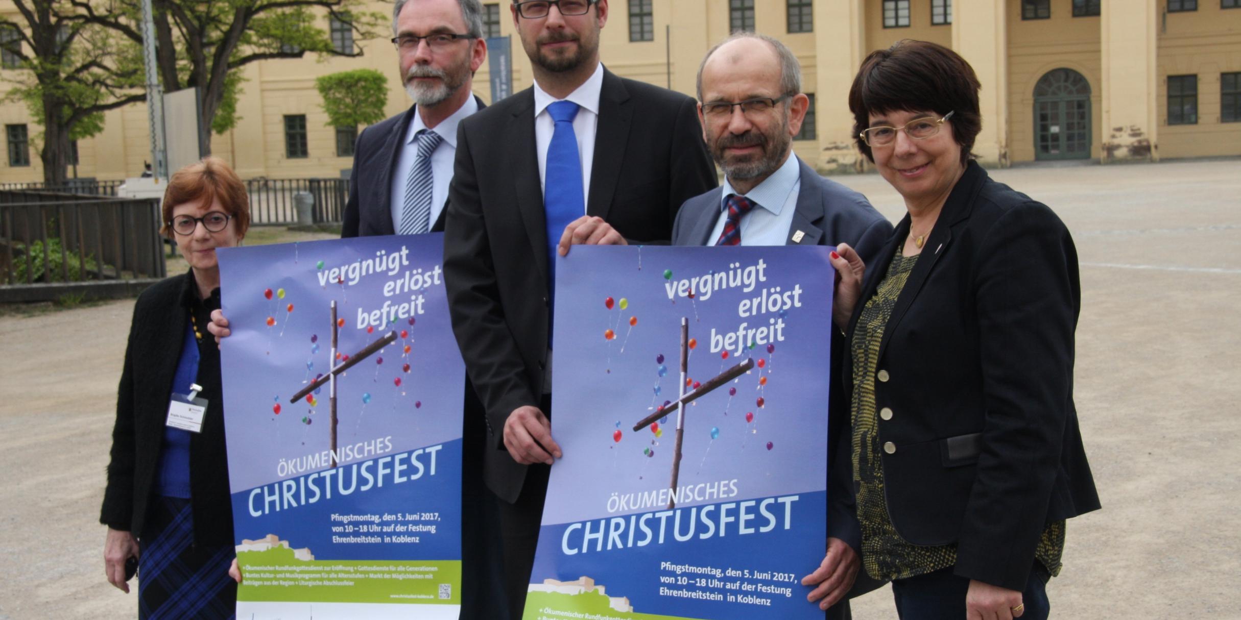 Freuen sich auf ein gemeinsames Christusfest (v. links) stellvertretende Generaldirektorin der Generaldirektion Kulturelles Erbe Rheinland-Pfalz Brigitte Schmutzler, Superintendent Rolf Stahl vom evangelischen Kirchenkreis Koblenz, Vorsitzender der ACK-Südwest Jochen Wagner, Präses Manfred Rekowski von der evangelischen Kirche im Rheinland und Anna Maria Schuster von den Freunden der BUGA.