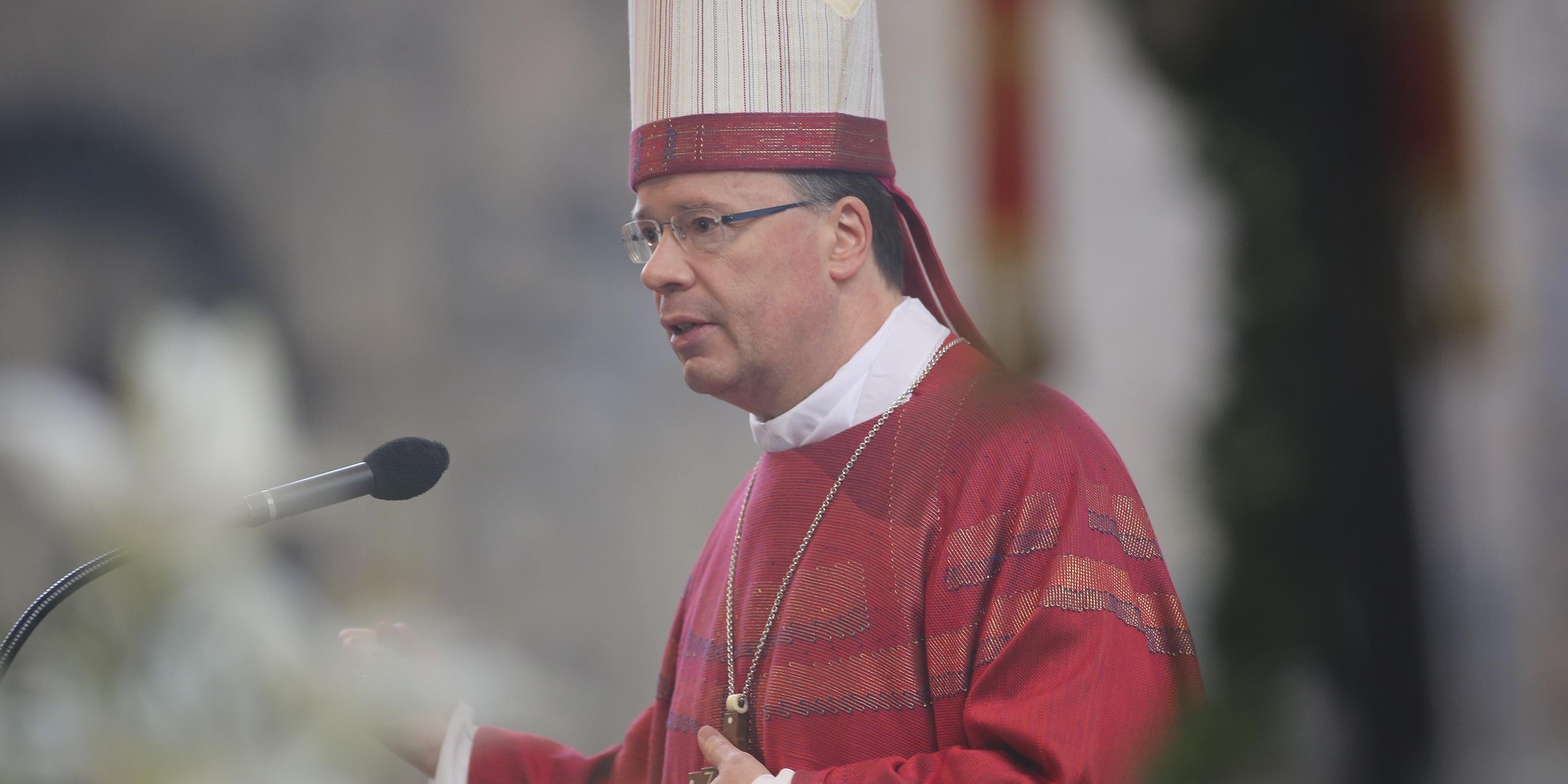 Bischof Ackermann bei der Predigt