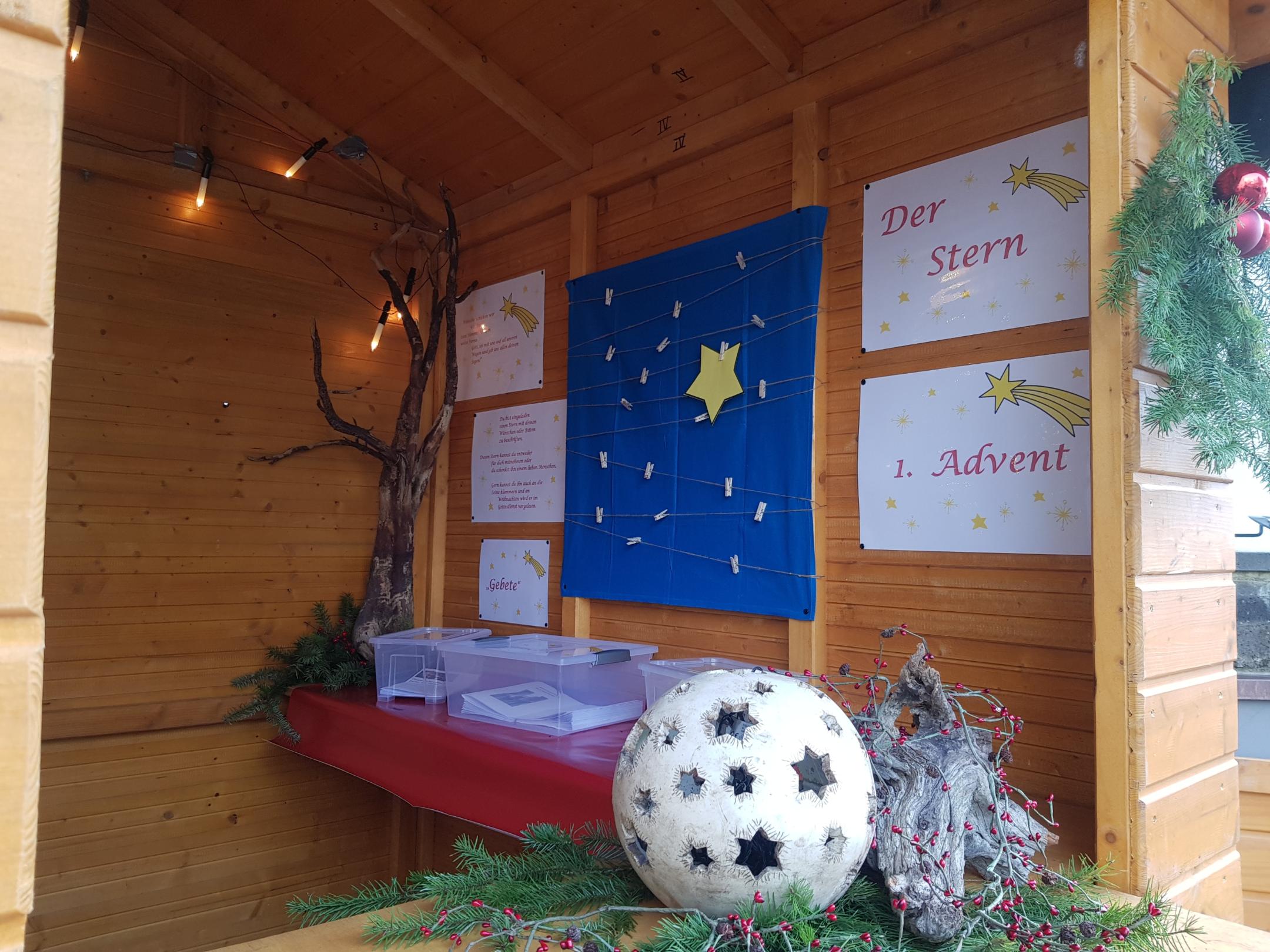 Einblick in eine Adventshütte: Fotos Anne Kiefer