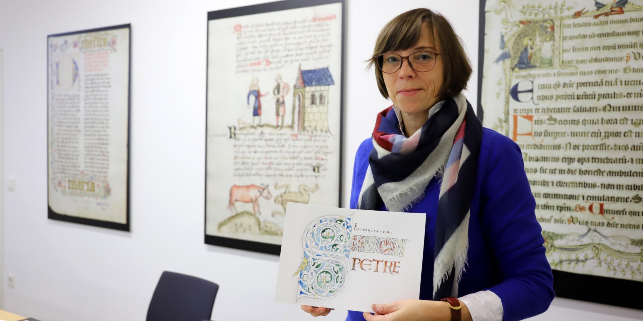Teilnehmerin Birgit Maringer mit ihrem Bild.