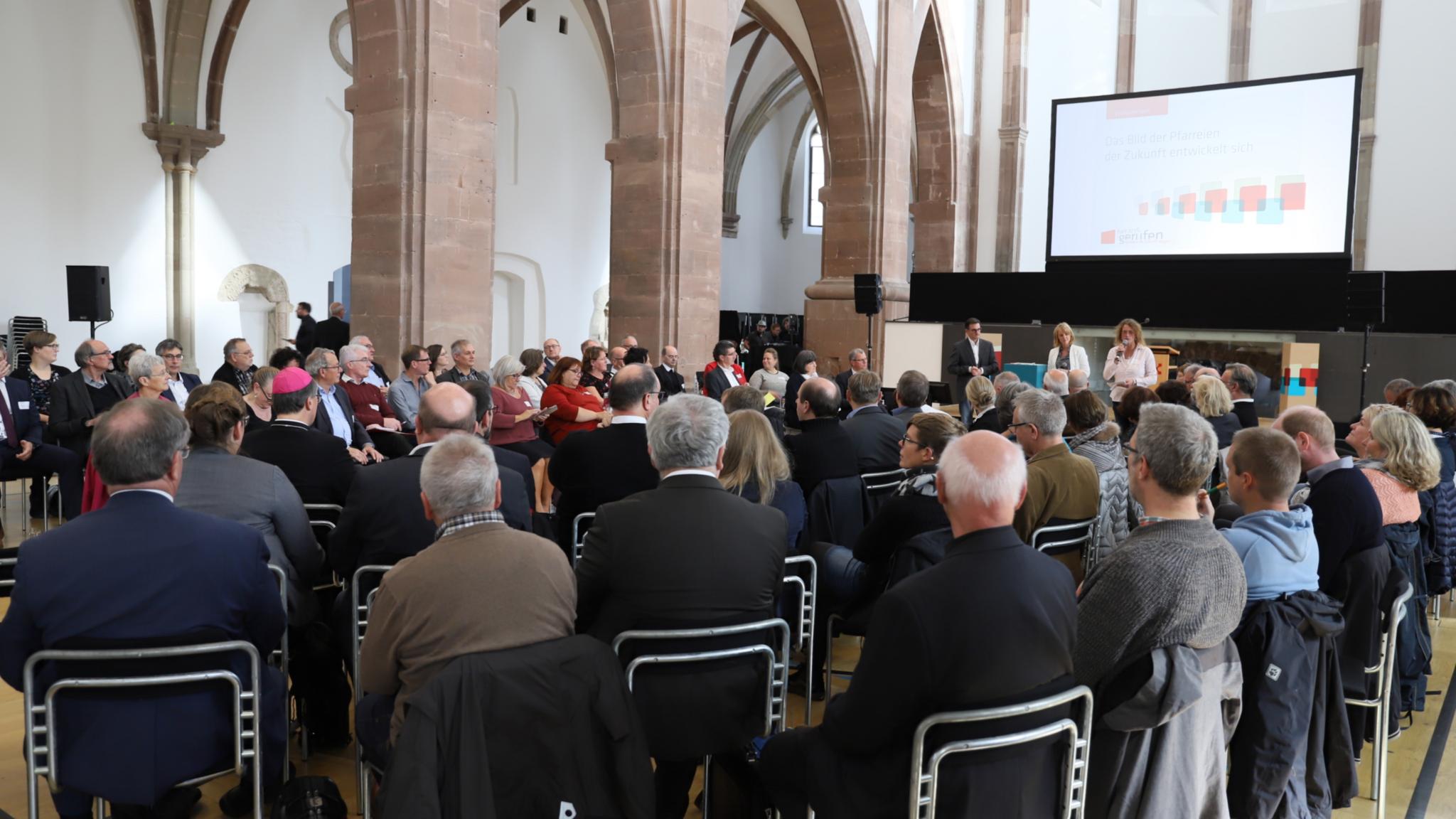 Blick ins Plenum