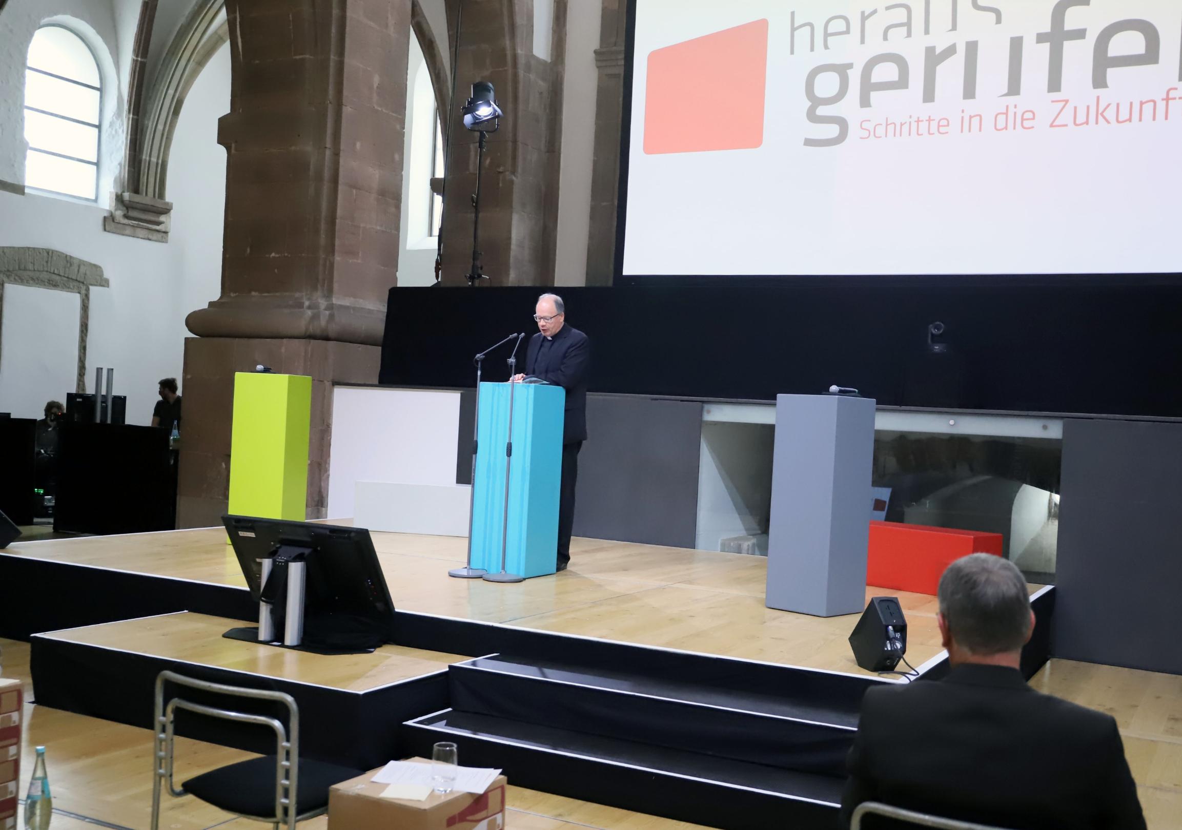 Bischof Ackermann dankte allen, die sich an den Beratungen beteiligt haben.