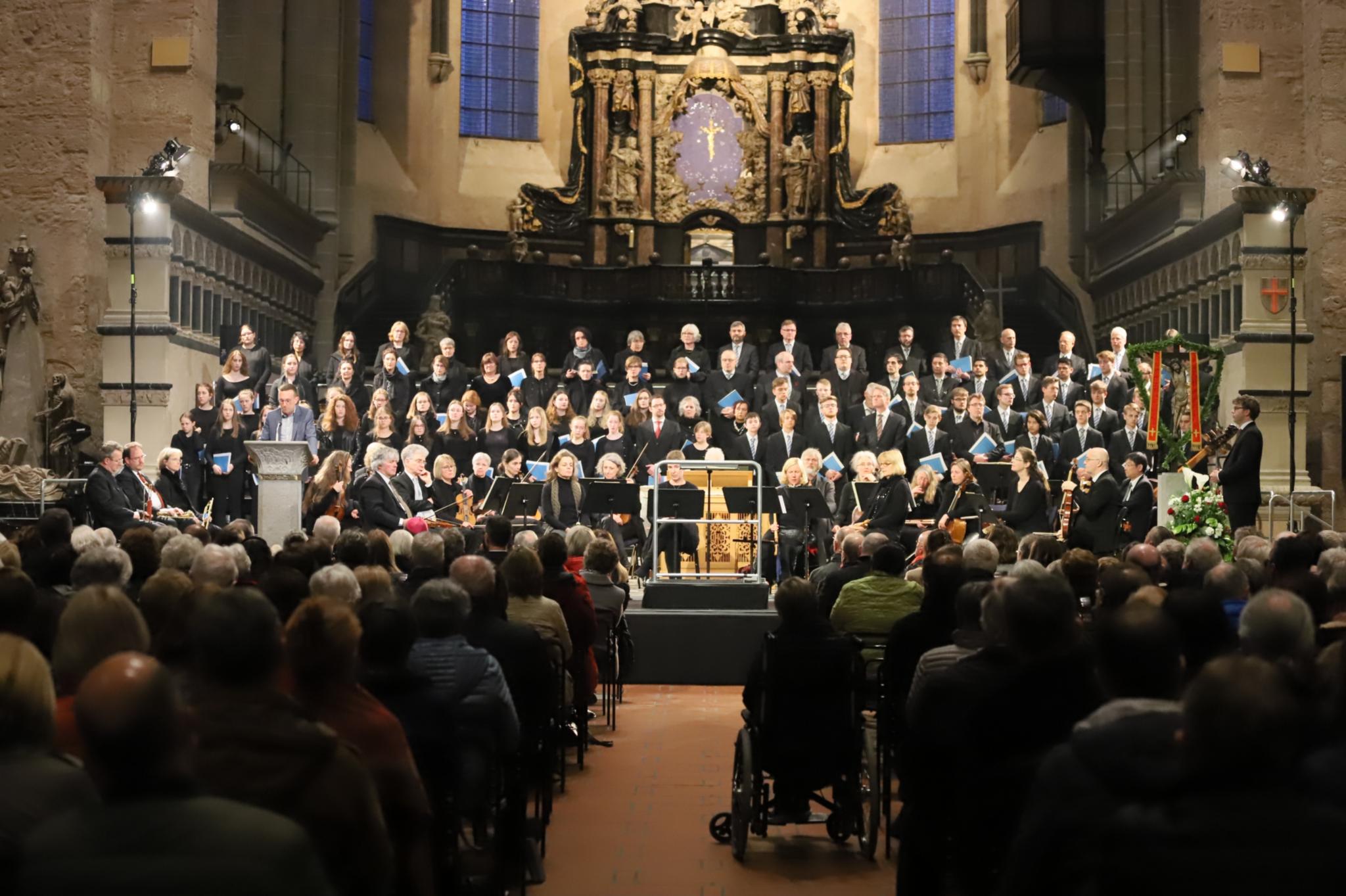 Das Abendlob gehört zu den gut besuchten Angeboten des Bistumsfestes
