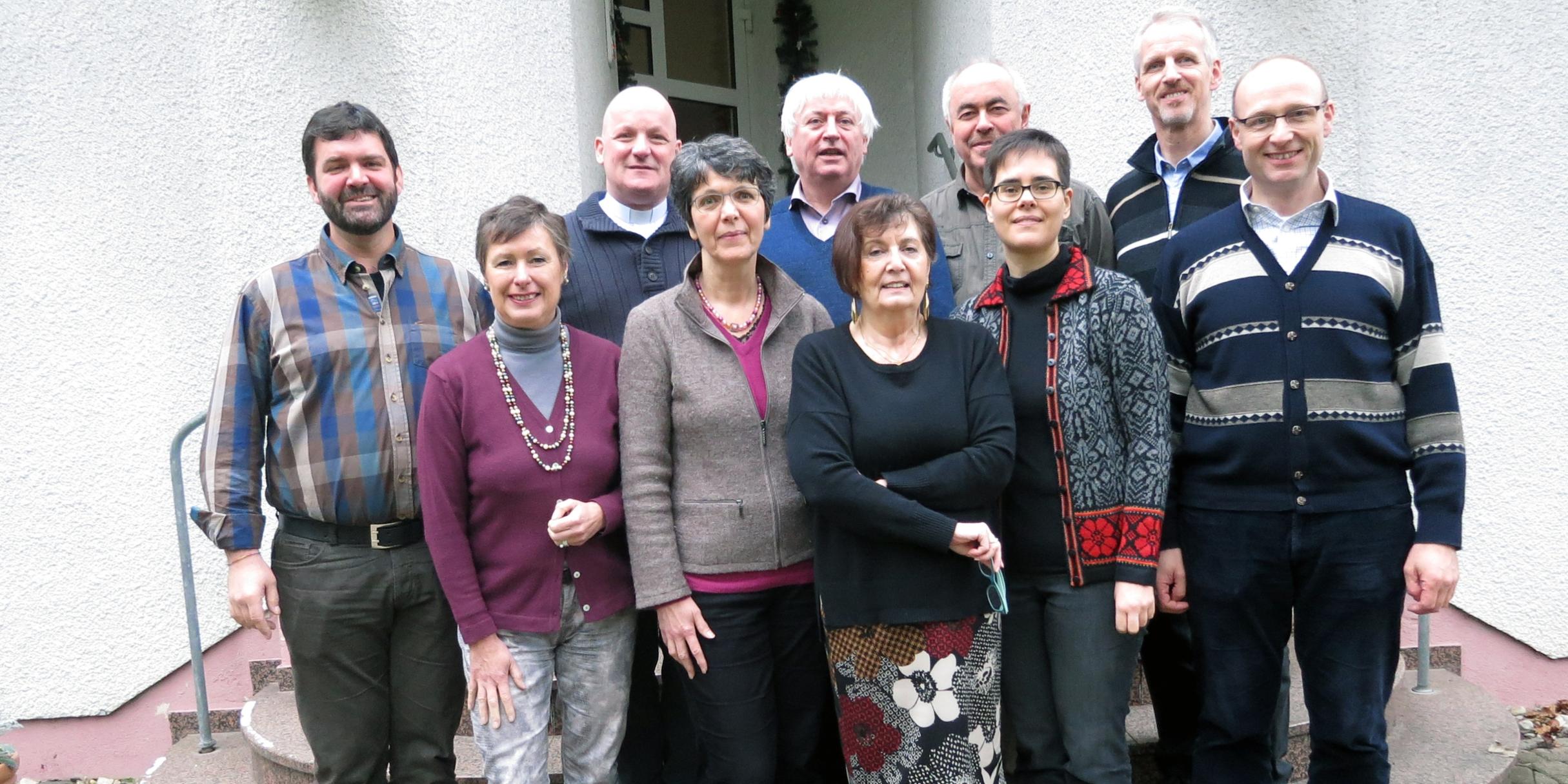 Die Gruppe von links nach rechts: Christian Becker (Bernkastel-Kues); Ingeborg Bachner (Bingerbrück), Michael Wilhelm (Neunkirchen), Elfriede Franz (Bingerbrück), Gundo Lames (Bistum Trier), Monika Buchmann (Neunkirchen), Hermann Hower (Bernkastel-Kues), Andrea Tröster (Bistum Trier), Markus Watrinet (Bingerbrück), Franz-Josef Dobelmann (Bistum Trier).