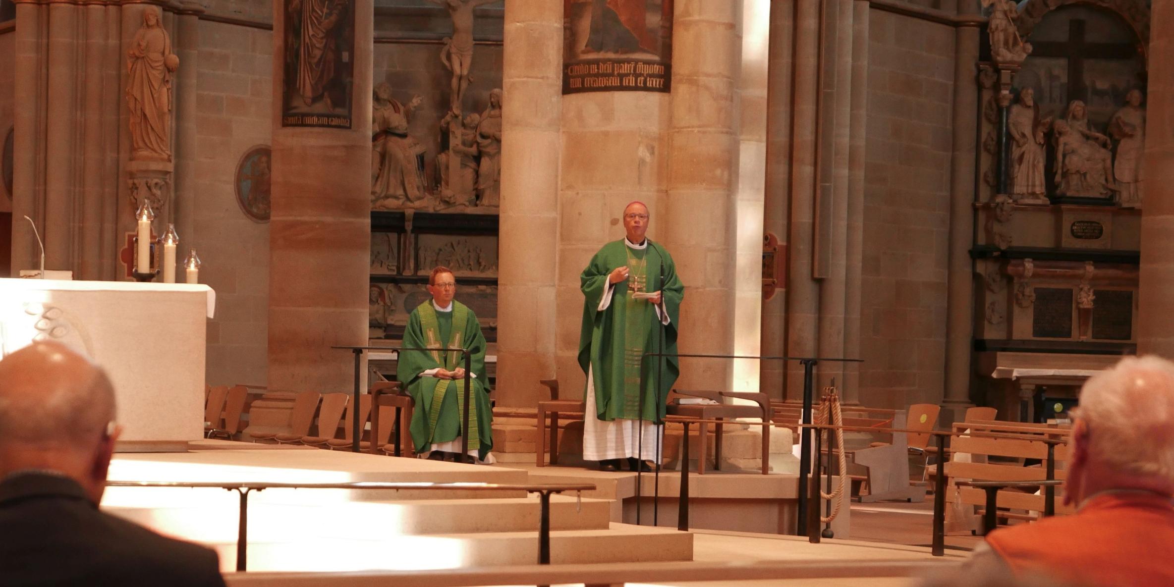 Bischof Ackermann beim Gottesdienst in der Liebfrauenkirche (Foto: C. Cüppers/Paulinus)