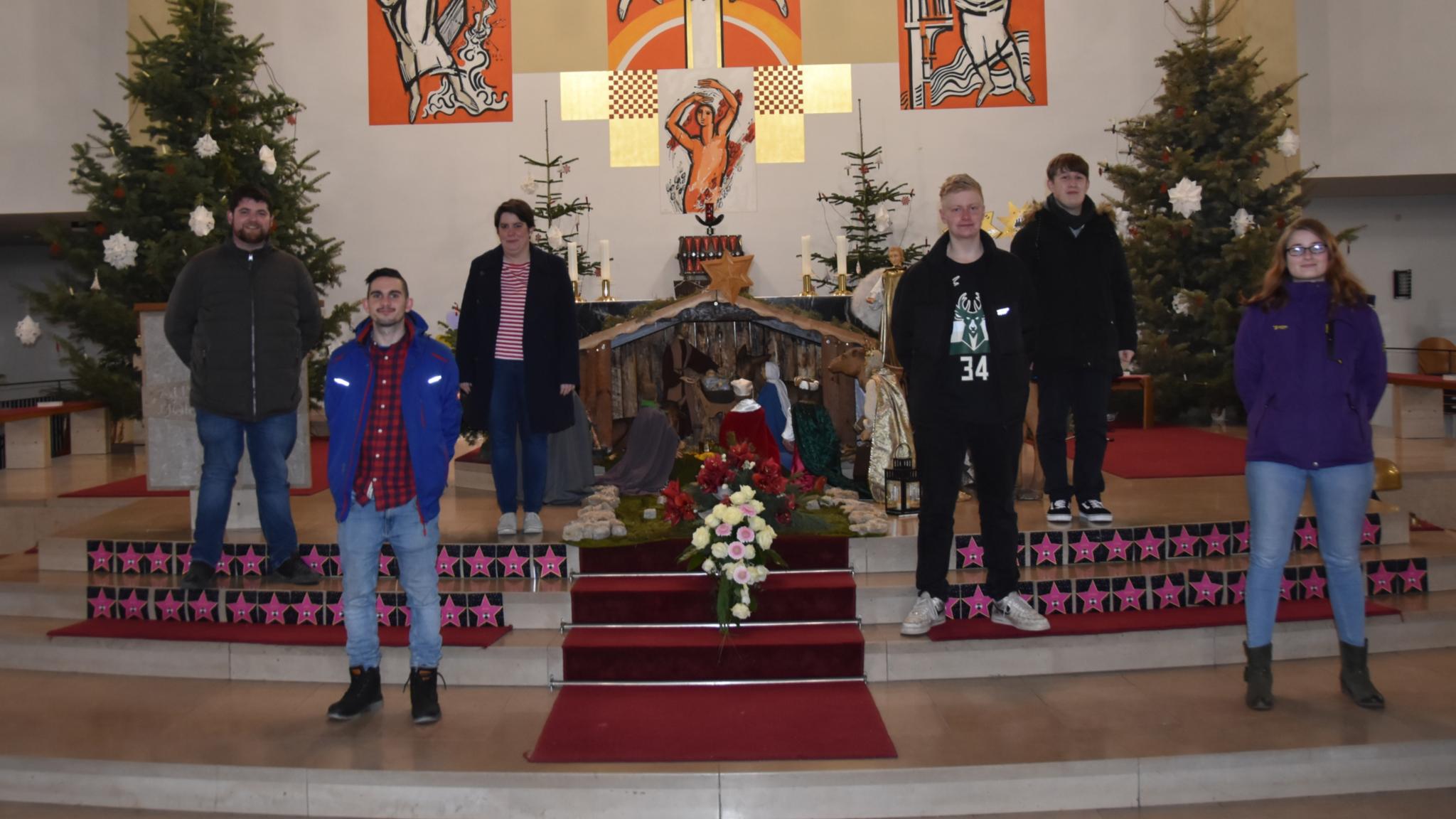 Sie kandidieren für den Pfarrgemeinderat von St. Wolfram Wadgassen: Erik Martin, Christian Grünnagel, Anke Martin, Jakob Sturm, Noah Färber und Stephanie Bay (von links). Foto: Ute Kirch