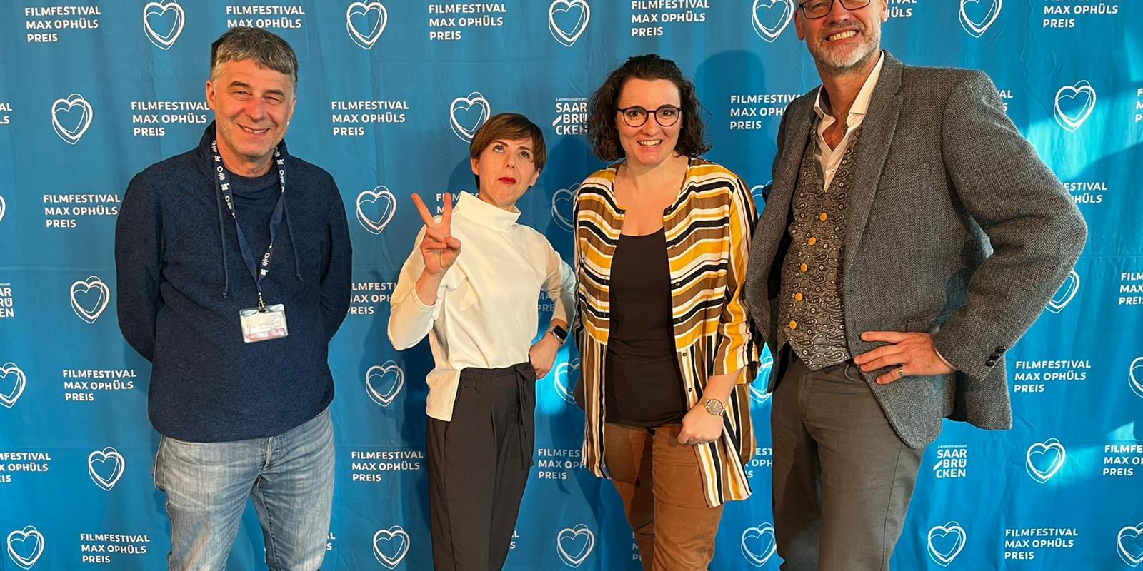 Die Ökumenische Jury beim Max-Ophüls-Filmfestival 2022: Wolf-Dieter Scheid, Sabrina Maas, Alexandra Palkowitsch und Tom Damm (v.l.), Foto: FFMOP/Oliver Dietze