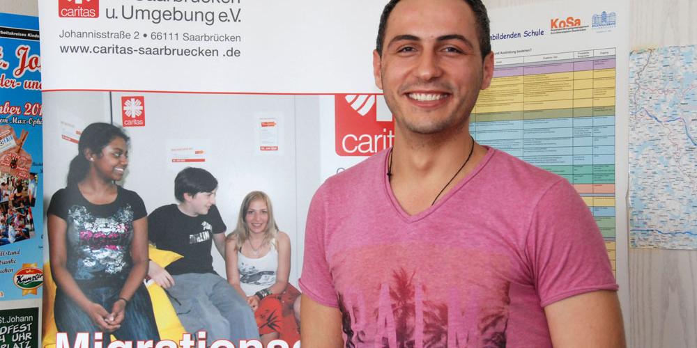 Der 28-jährige syrische Kurde Khalil Raslilo leistet seinen Bundesfreiwilligendienst bei der Saarbrücker Caritas