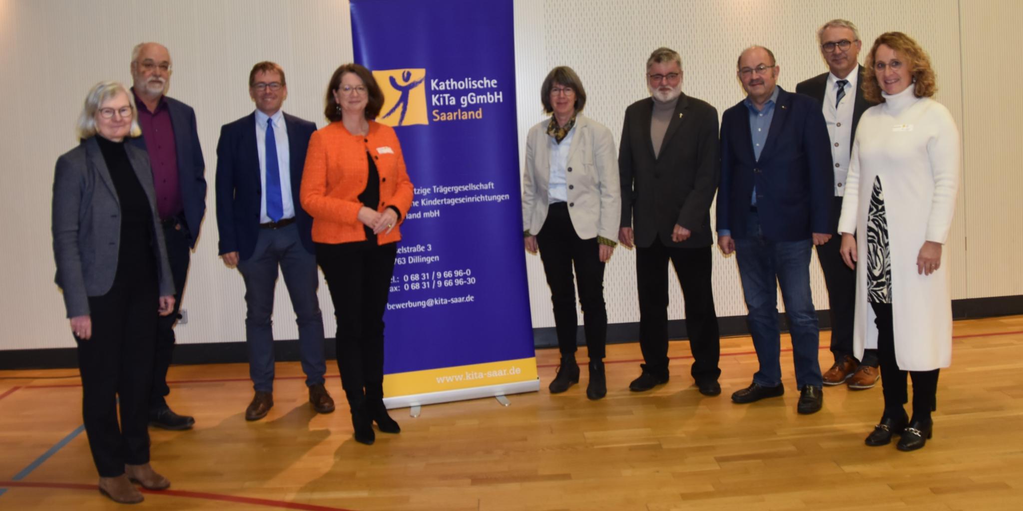 Der Aufsichtsrat der Katholischen KiTa gGmbH Saarland: Silke Barth, Thomas Schmitz, Georg Binninger, Mechthild Schabo, Angela Thelen, Franz Josef Werle, Heribert Schmidt, Rainer Borens und Judith Kost (von links). Foto: Ute Kirch