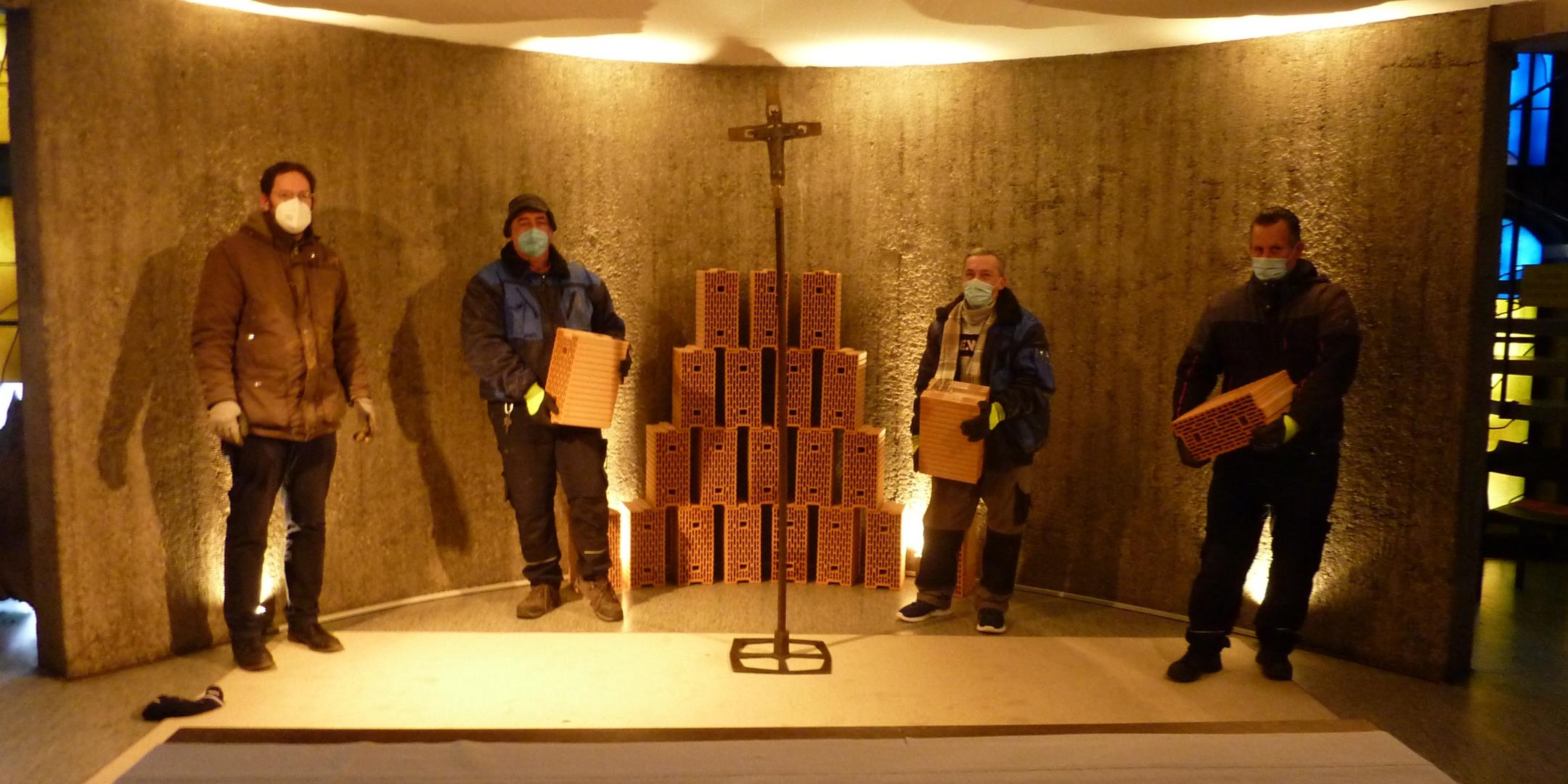 Die Klagemauer: Die hier gesammelten Klagen werden in den Gottesdiensten am 5. und 19. März und 2. April vorgetragen. Foto: privat