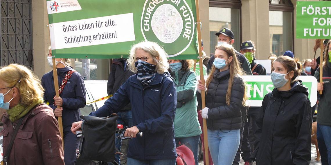Seit Jahren unterstützt das Bistum Trier die Initiative Churches for Future. So auch beim Klimastreik im März 2021. (Archivfoto: Stefan Schneider/Bistum Trier)