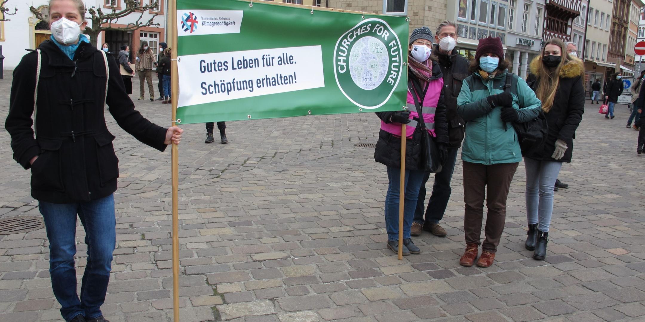 Seit Jahren unterstützt das Bistum Trier die Initiative Churches for Futur. So auch beim Klimastreik im März 2021. Foto: BIP / Stefan Schneider