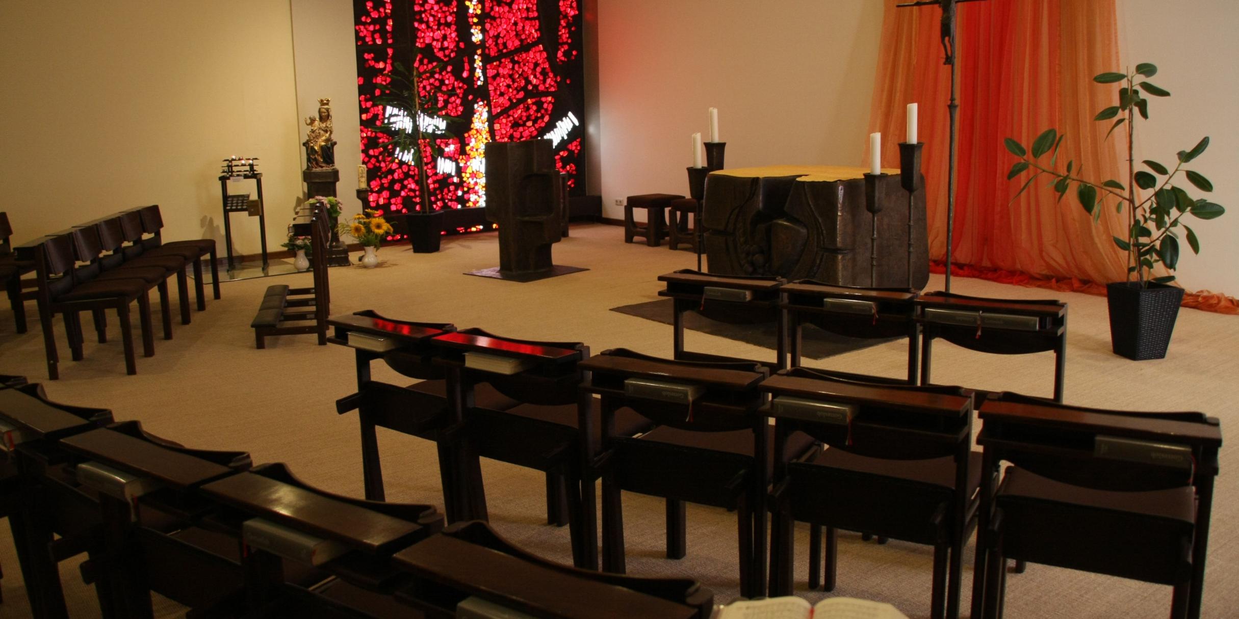 Die Kapelle des katholischen Klinikums Koblenz · Montabaur im Koblenzer Marienhof.