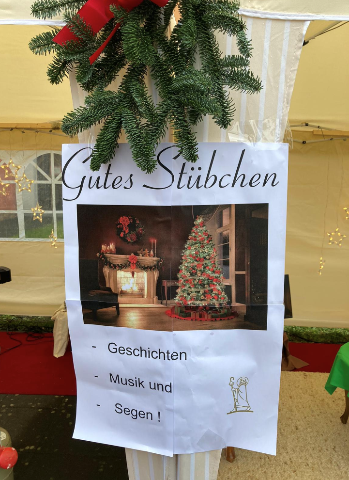 In der Adventszeit lud das 'Gute Stübchen' die Bewohnerinnen und Bewohner zum Erzählen ein und der Segen wurde gespendet. (Foto: privat)