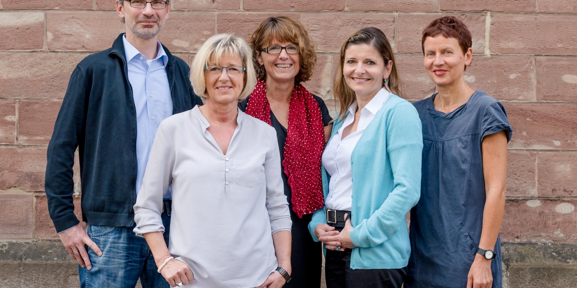 Das Team der Lebensberatung Lebach: Alexander Penth, Christel Blum, Martina Grosch, Natascha Kuhlmann, Stefanie Kilian (vlnr). Foto: Lebensberatung Lebach