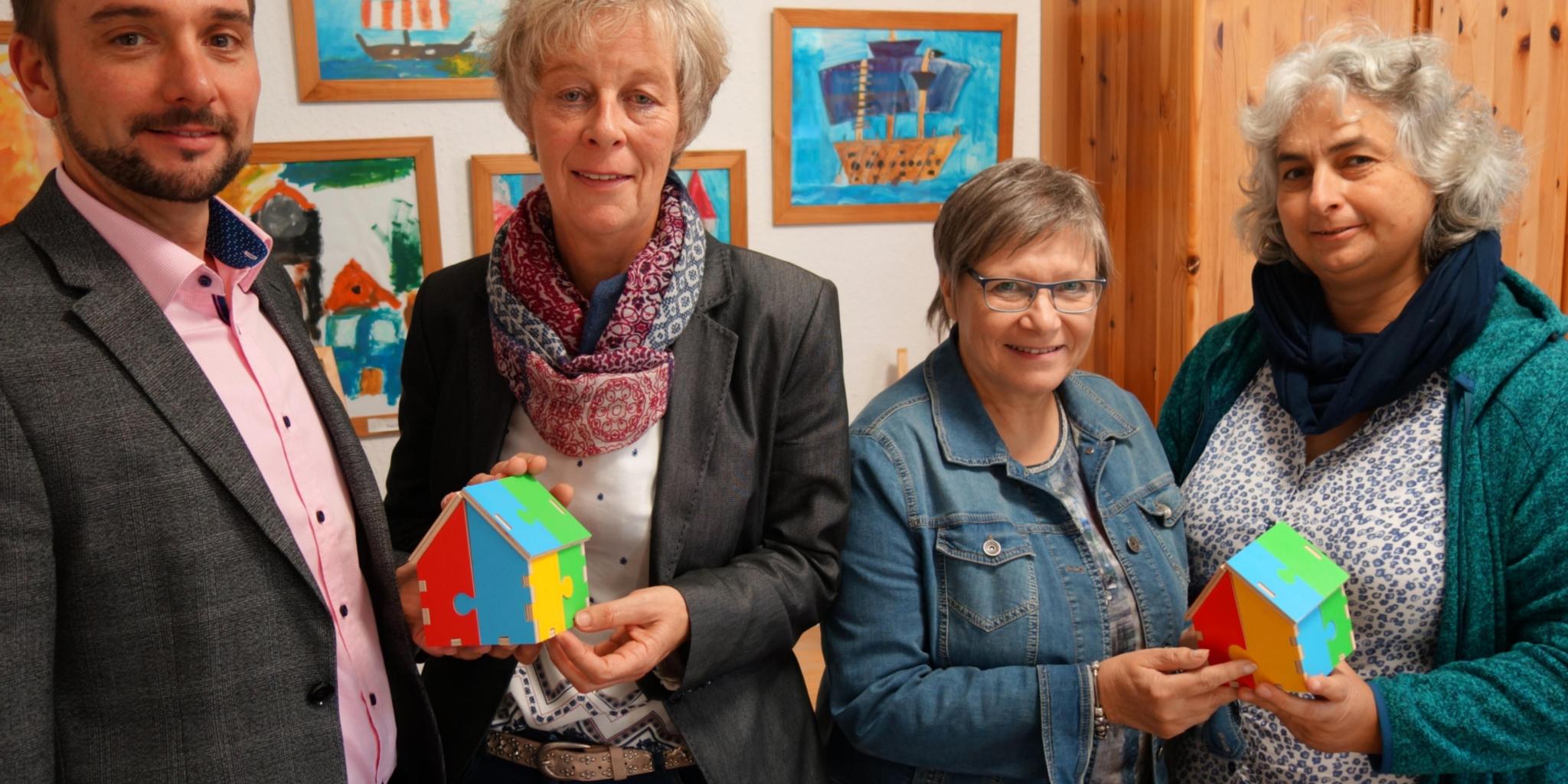 Nils Zimmermann (Neuwied), Beatrix Simon-Röder (Neuwied), Erika Heinen (Bad Neuenahr-Ahrweiler) und Felicitas Flöthner (Koblenz).