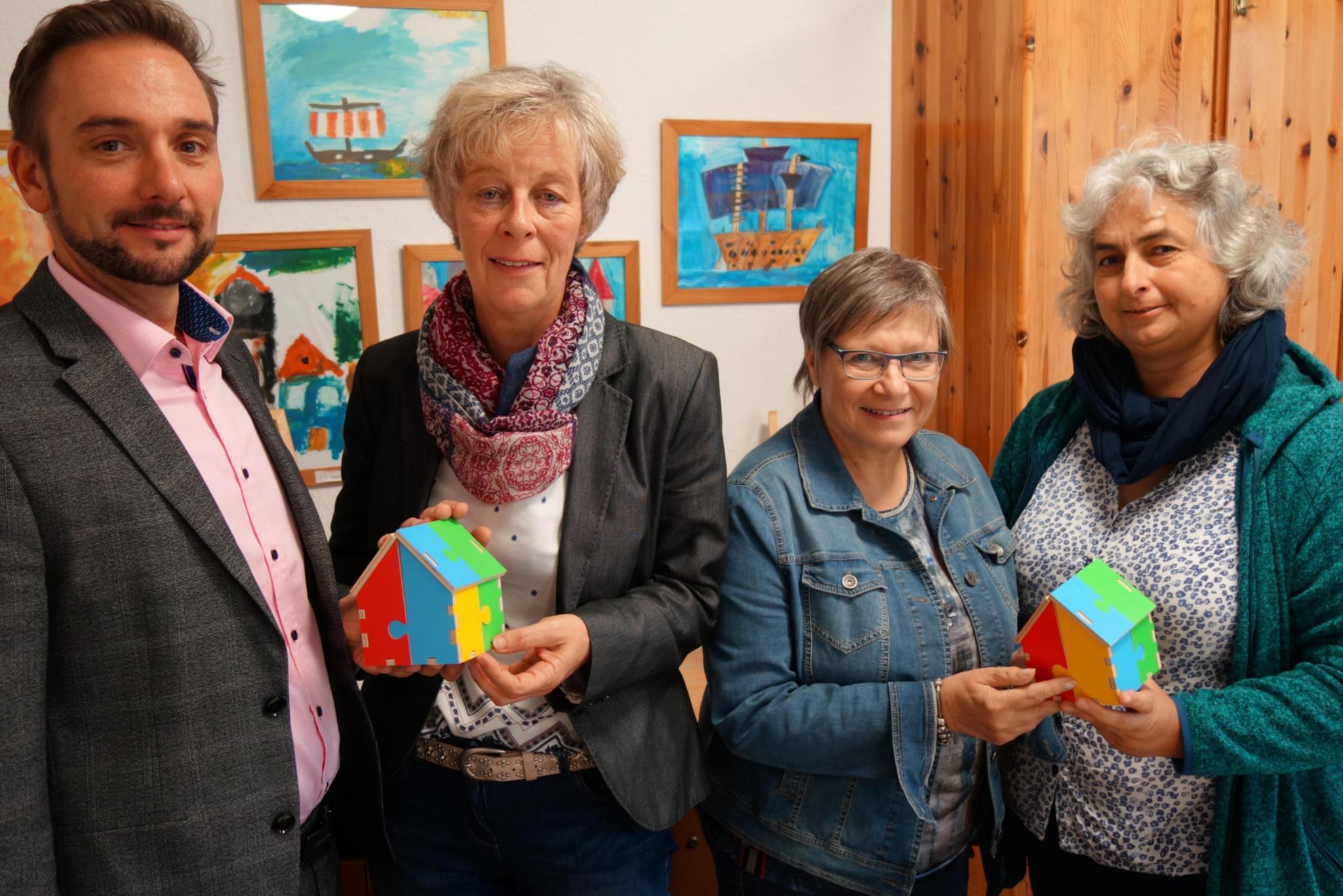Nils Zimmermann (Neuwied), Beatrix Simon-Röder (Neuwied), Erika Heinen (Bad Neuenahr-Ahrweiler) und Felicitas Flöthner (Koblenz).