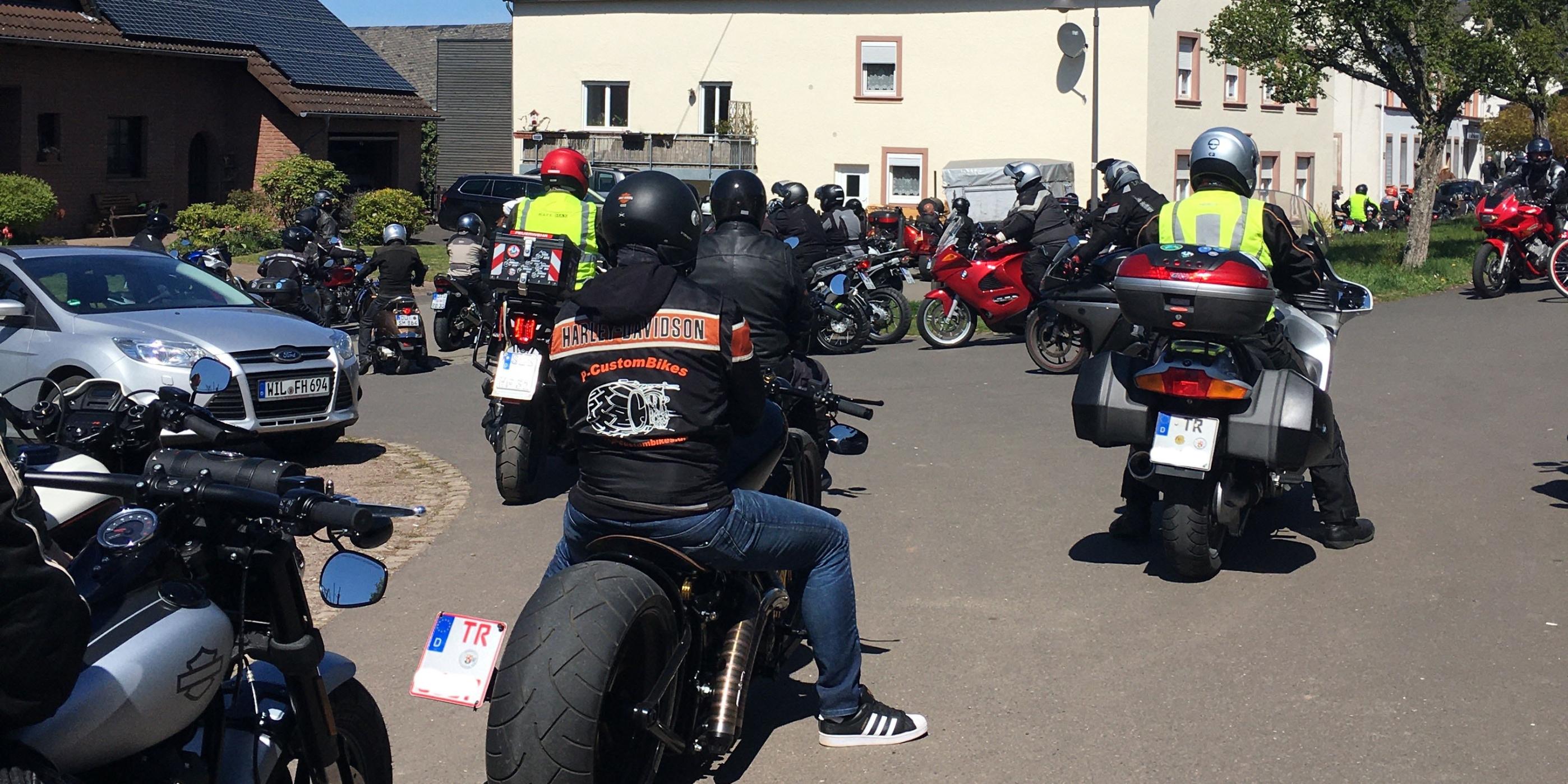 Auch in diesem Jahr waren wieder viele Biker dabei. (Fotos: A. Witczak/Bistum Trier)