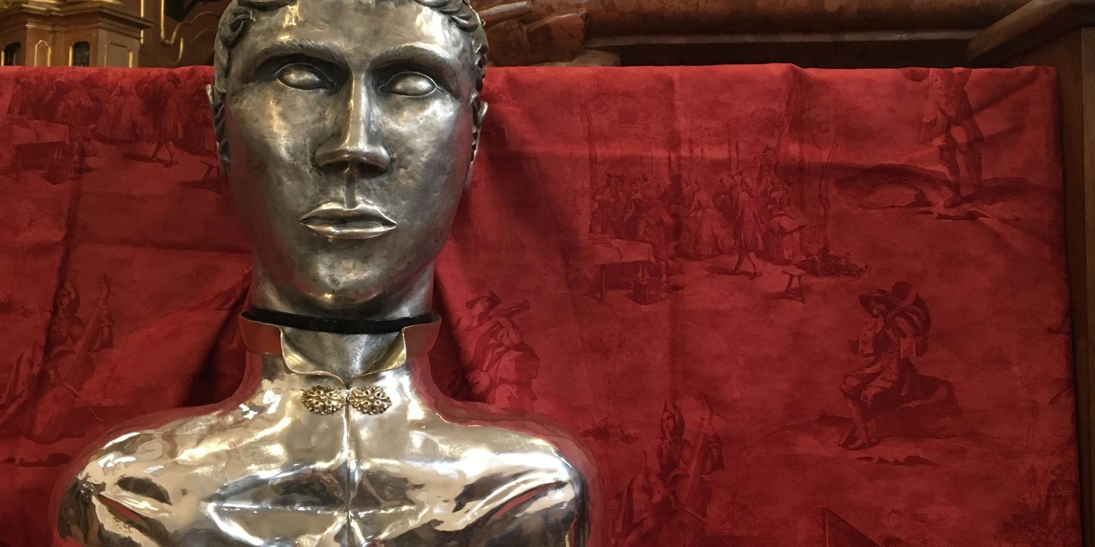 Die Büste des Heiligen Sebastians mitsamt Reliquie aus dem Jahr 300 n. Chr. schenkte Bischof Hommer Ehrenbreitstein. Fotos: Bistum Trier/ Julia Fröder