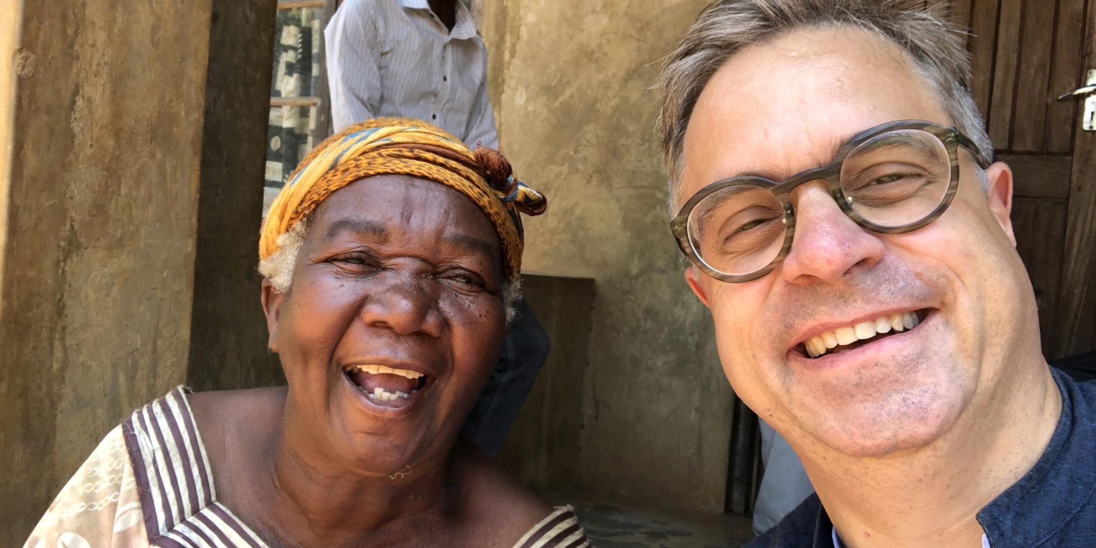 Pater Markus Hau bei einem Missionsprojekt. Foto: privat