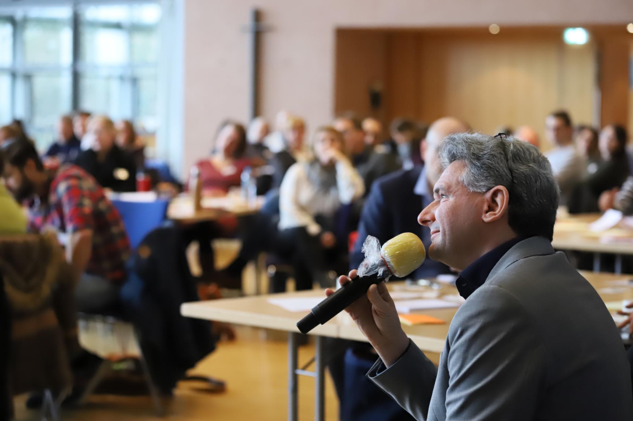 Patrick Wilhelmy von der Schulabteilung des Bistums.