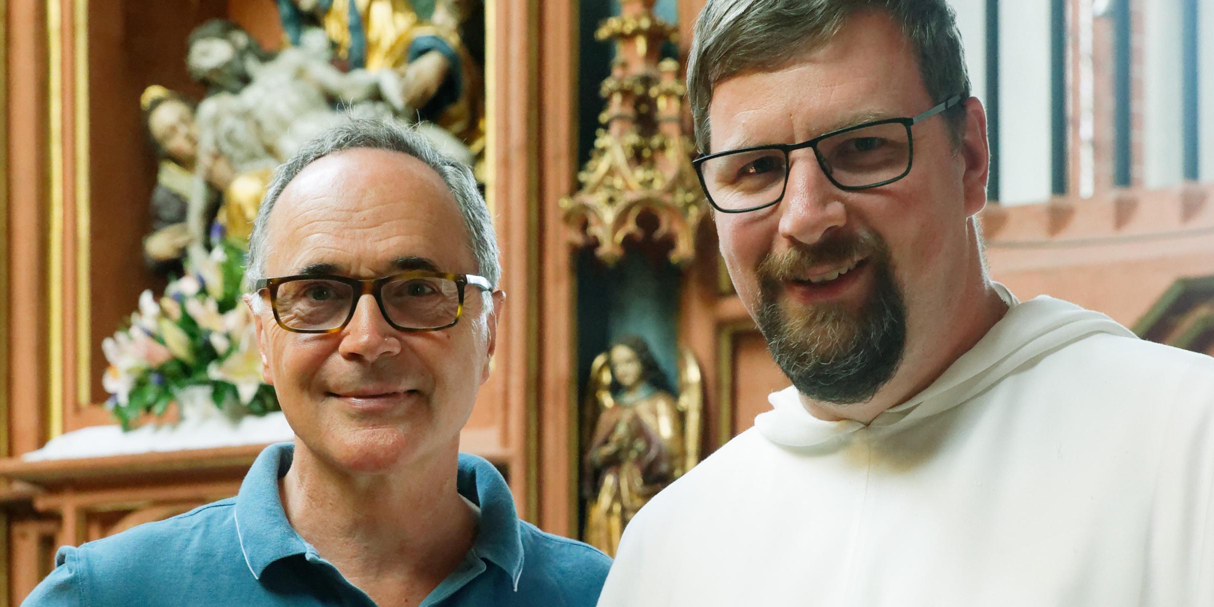 Rainer Laupichler und Pater Albert Seul