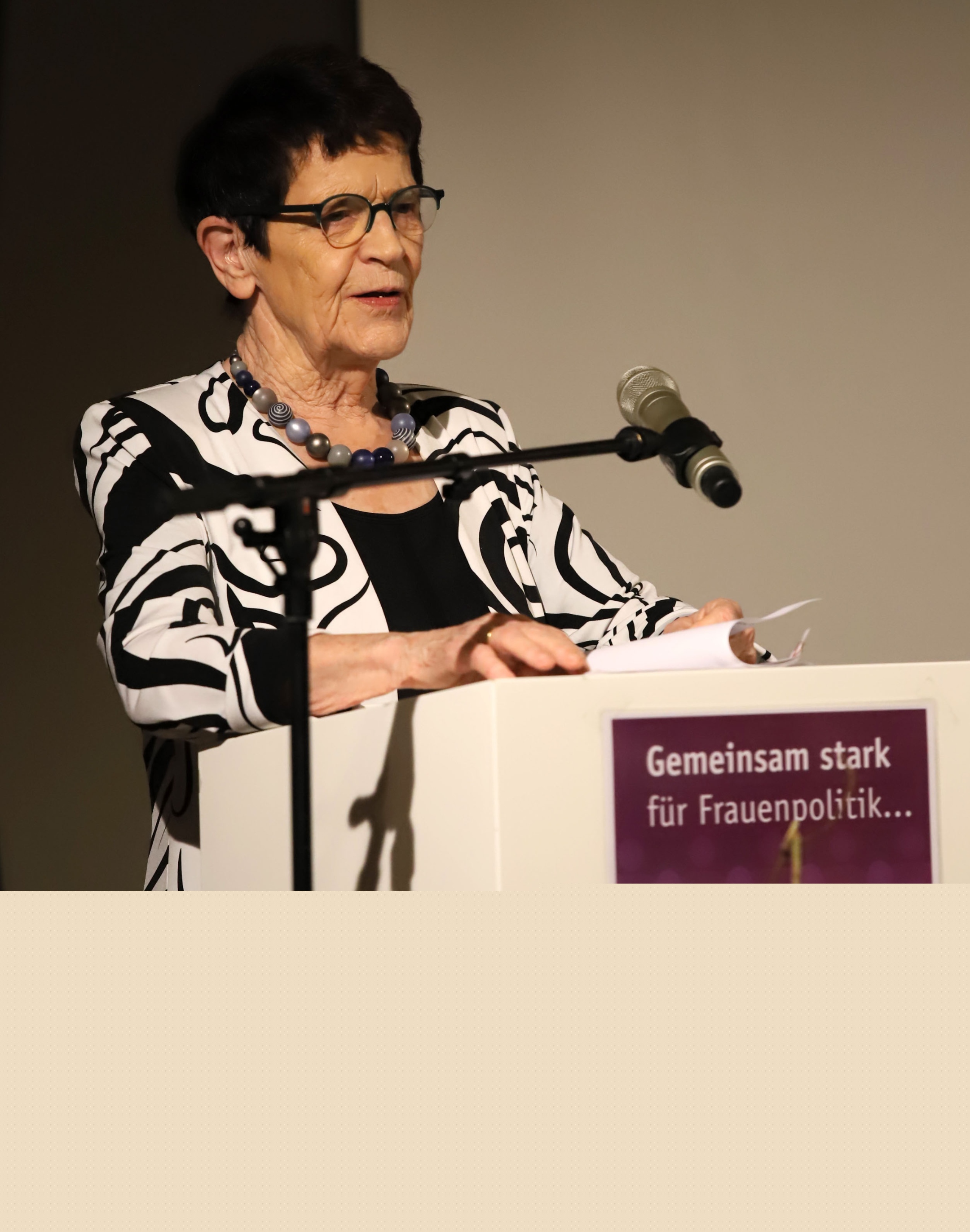 Professorin Dr. Rita Süssmuth