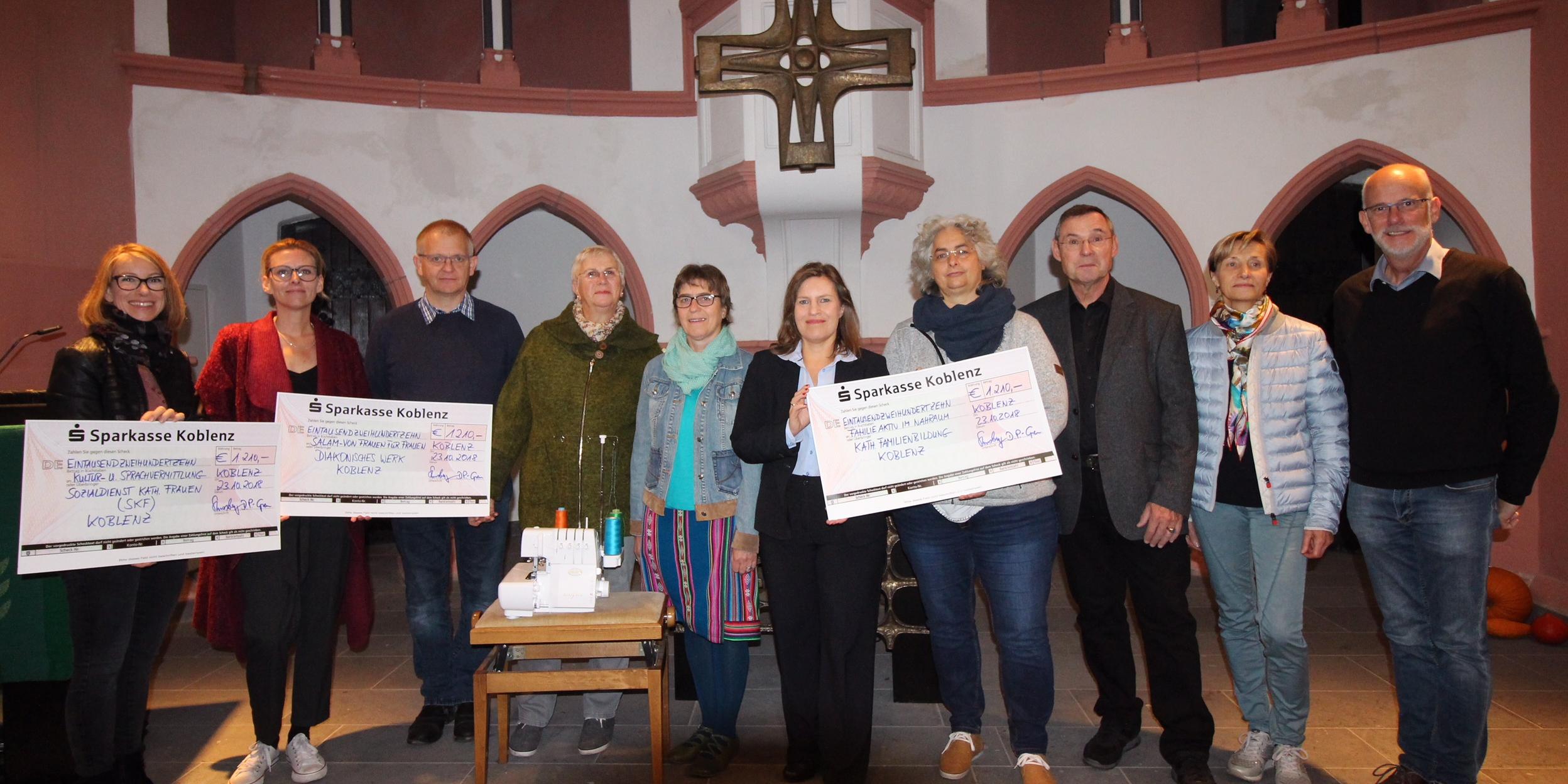 Bei der Spendenübergabe in der Pfaffendorfer Kirche trafen