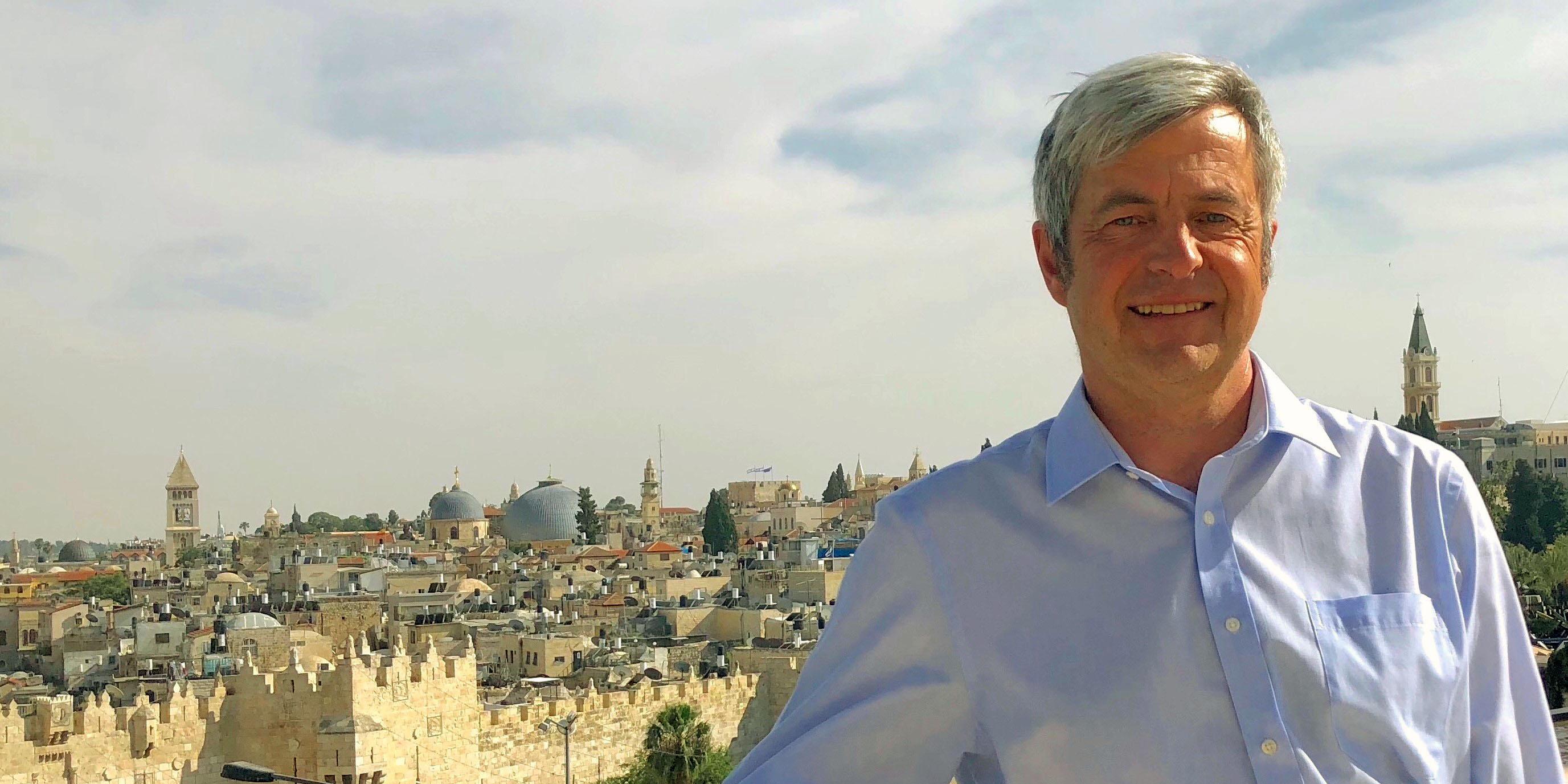 Monsignore Stephan Wahl - über den Dächern von Jerusalem.
