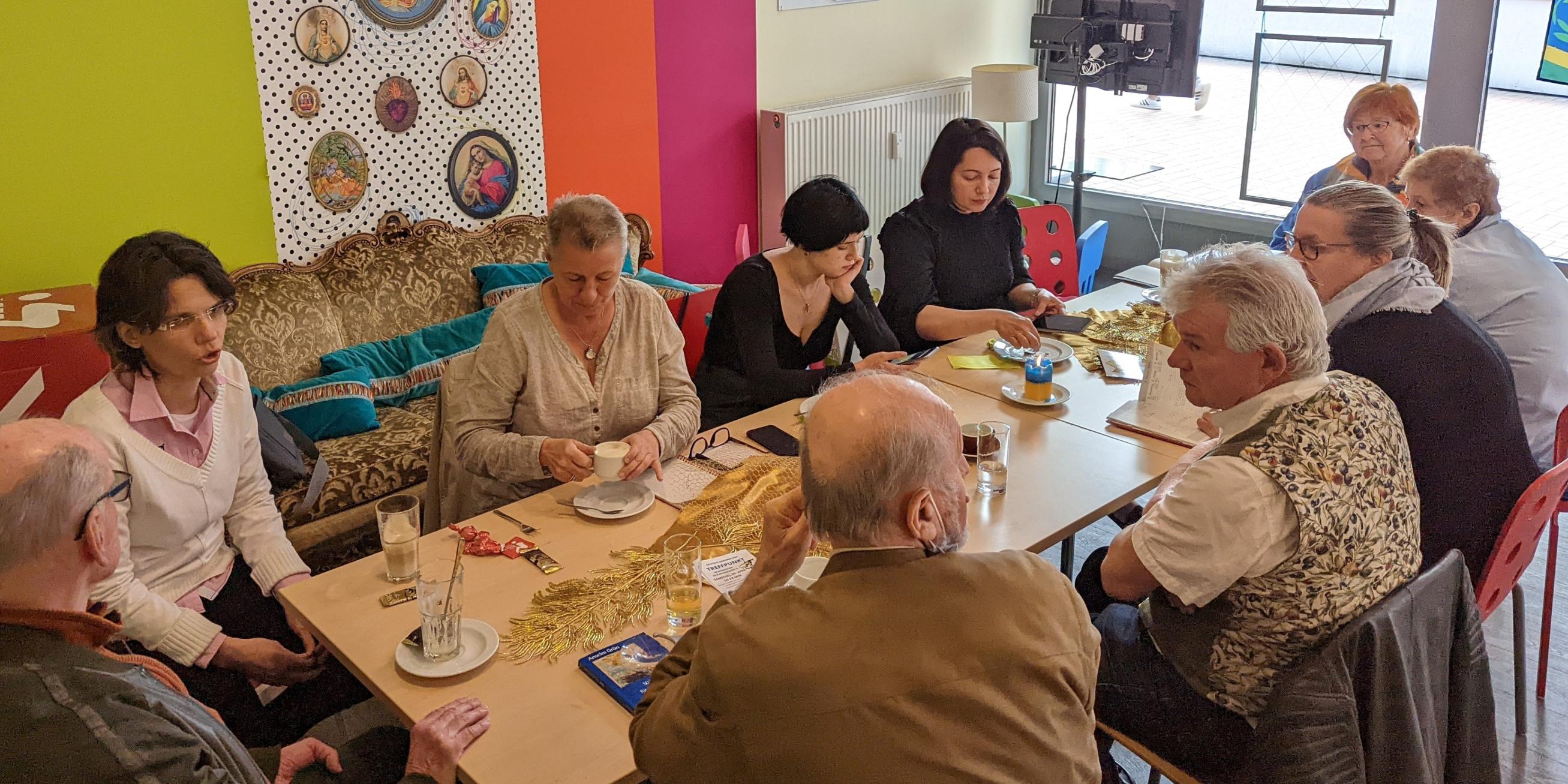 Der deutsch-ukrainische Treffepunkt im momentum in Neunkirchen bot Geflüchteten und ihren Gastfamilien einen Ort der Begegnung. Foto: Anja Kernig