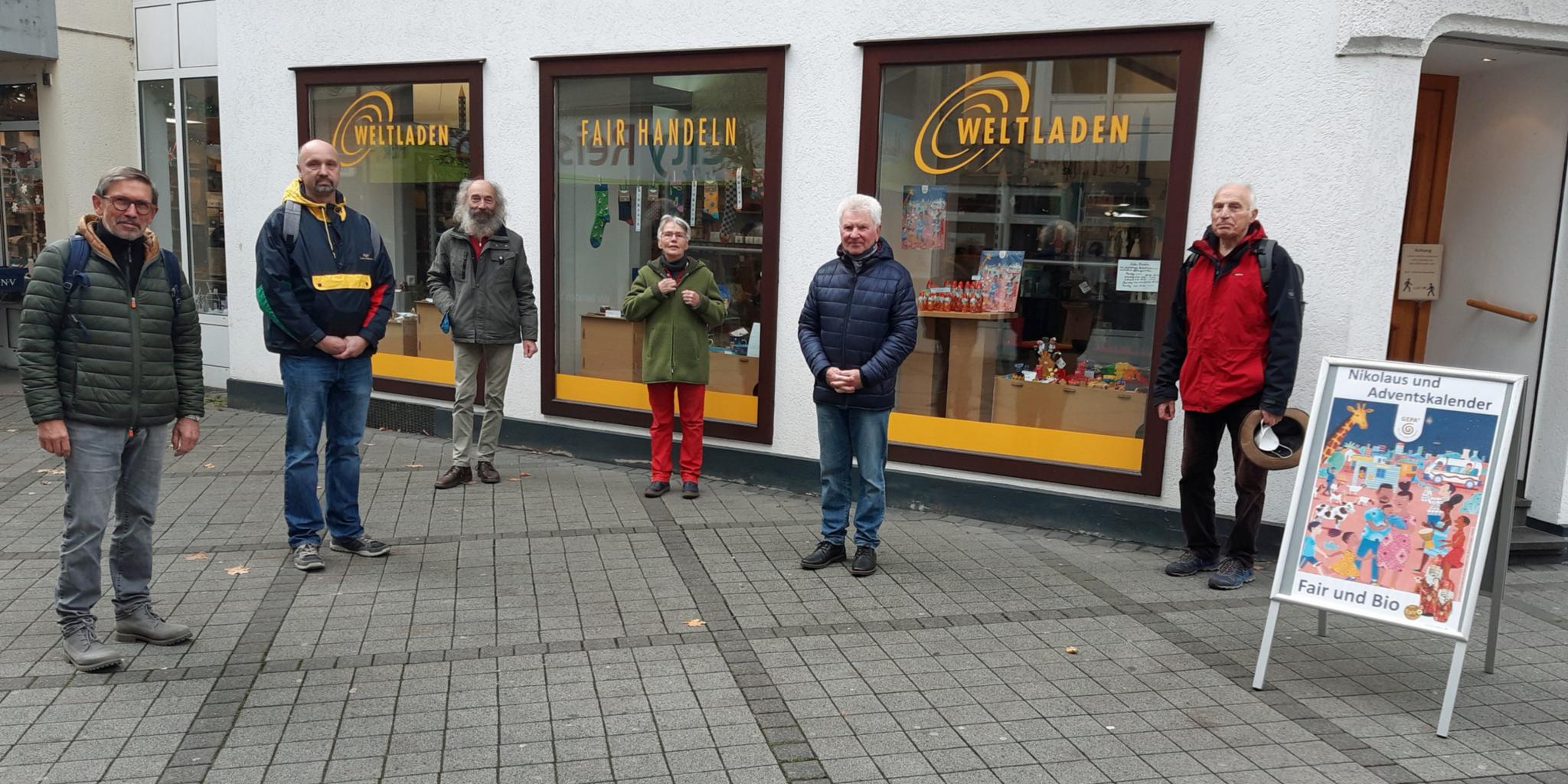 Karl-Heinz Dorka (2. Vors.), Uwe Striegl, Hermann Hesse (1. Vors.), Jutta Bauer, Rudolf Schnell, Hermann Reeh (ehem. 1. Vors.) (v. links). Foto: Bistum Trier/Georg Hennes