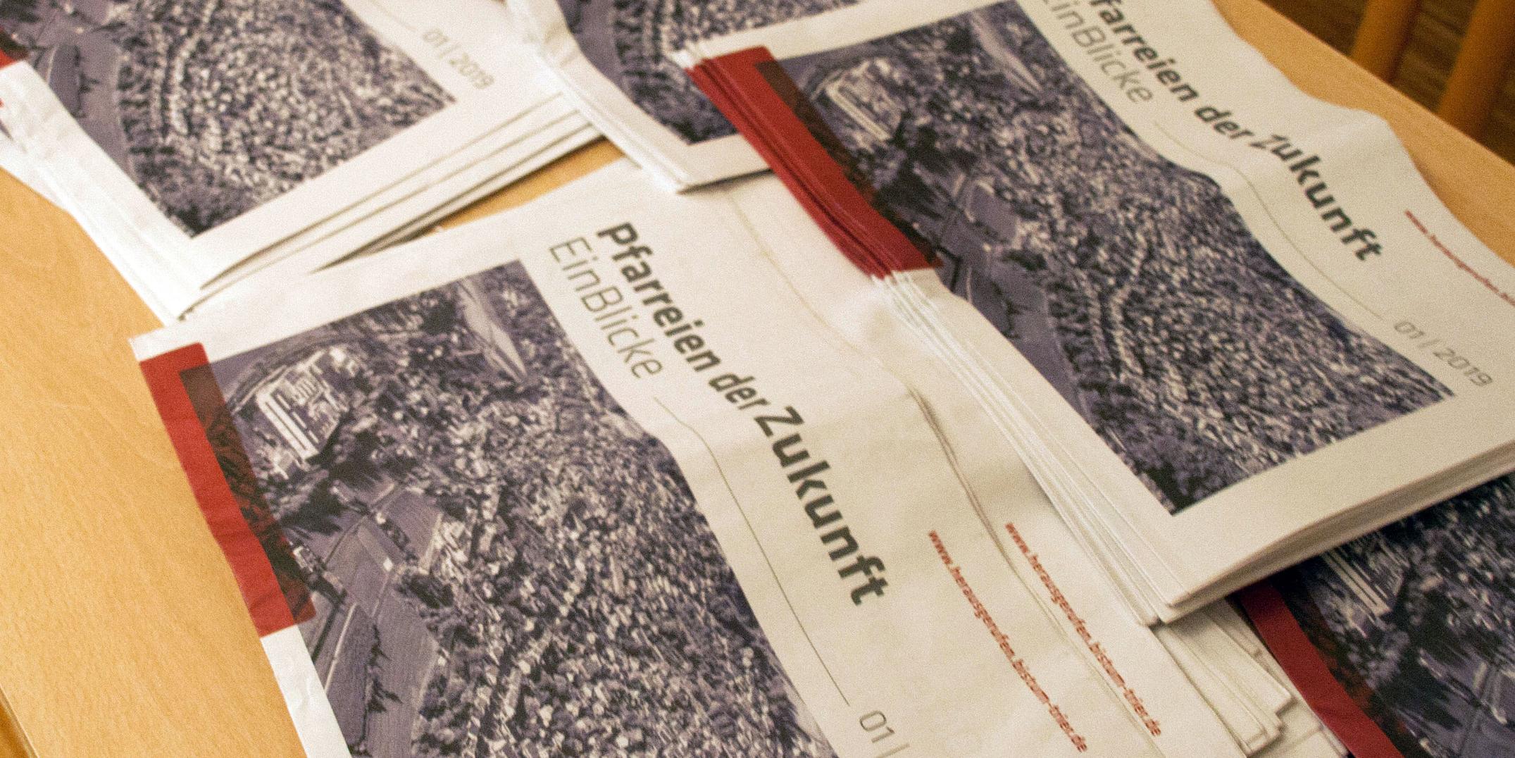 Eine Übersicht über die Idee der Pfarrei der Zukunft gibt diese Heft.