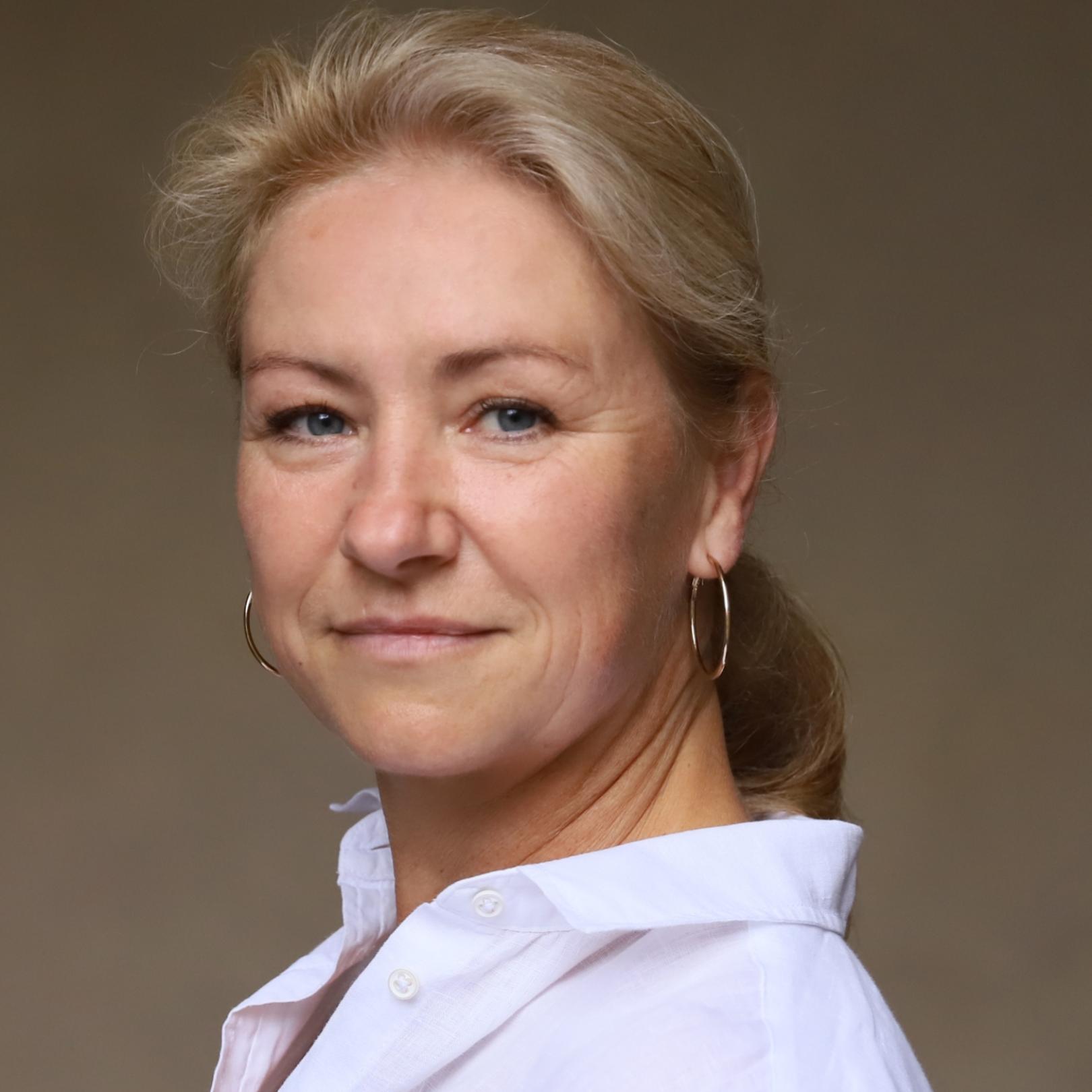 Porträt Bettina Emmerich