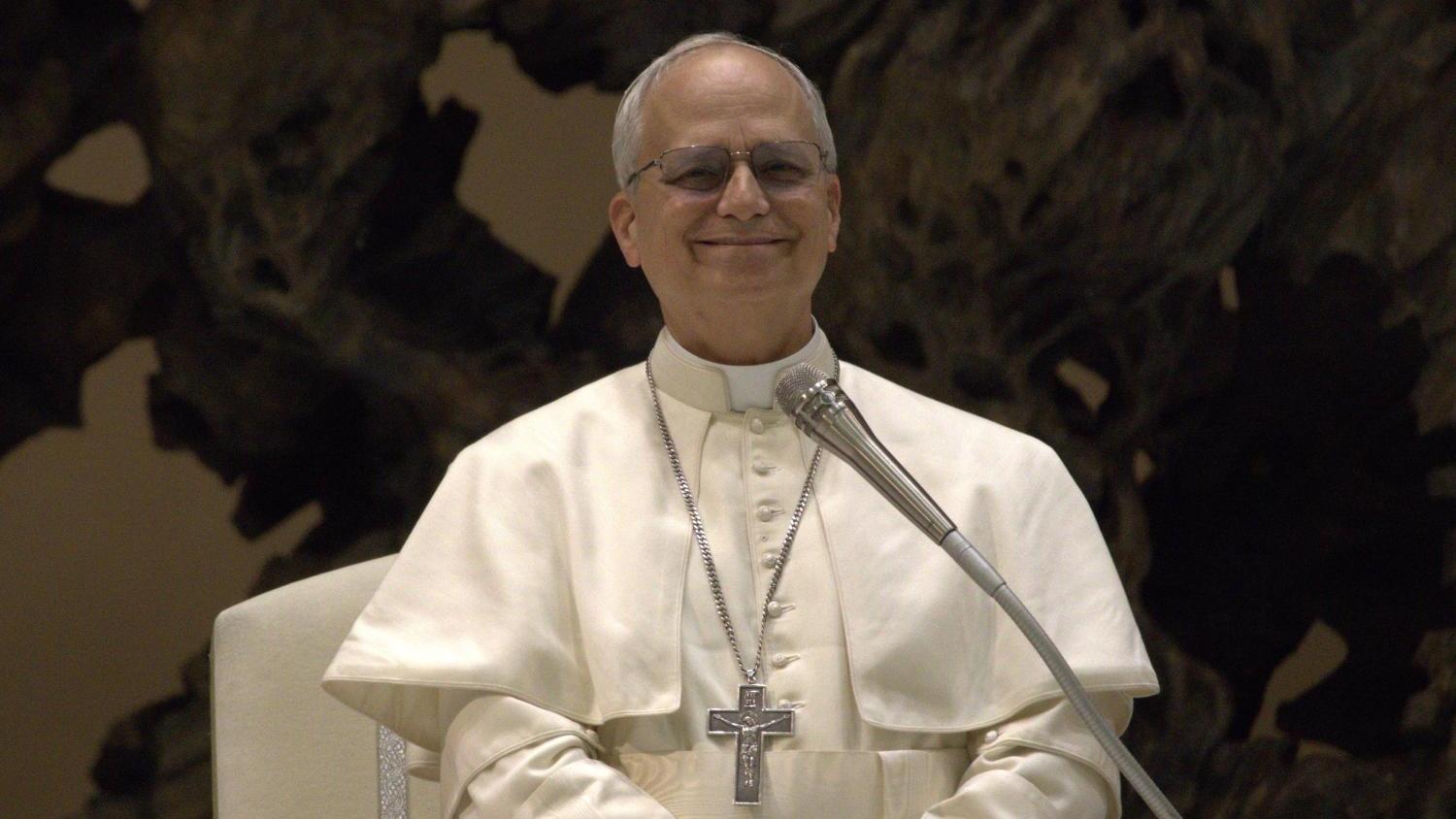 Pope_Leo_XIV_7_by_Edgar-Beltran_The Pillar _cc-by-sa_wikimedia