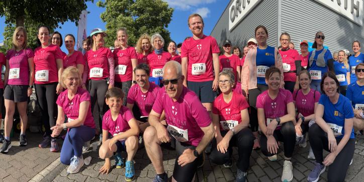 Die Laufgruppe des Bistum Trier vor dem Start des Firmenlaufs