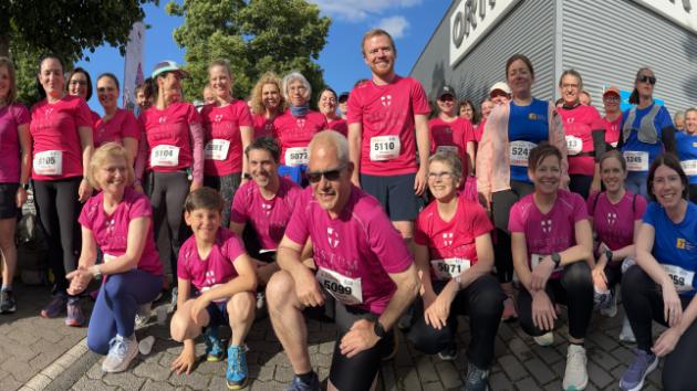 Die Laufgruppe des Bistum Trier vor dem Start des Firmenlaufs