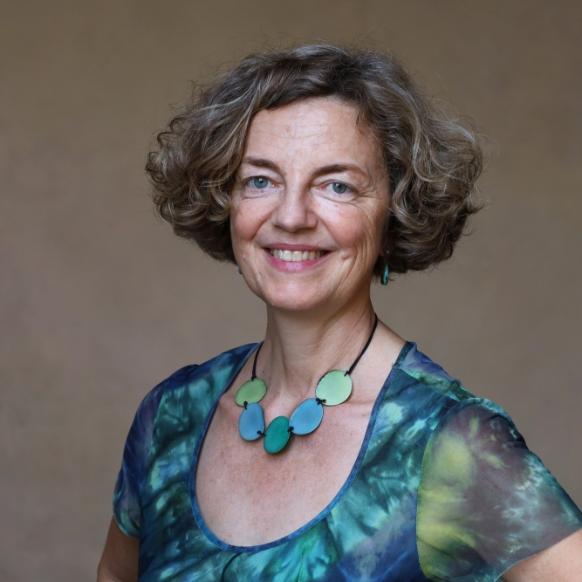 Anne Ferner-Steuer (c) Inge Hülpes/Bistum Trier Portrait von Anne Ferner-Steuer