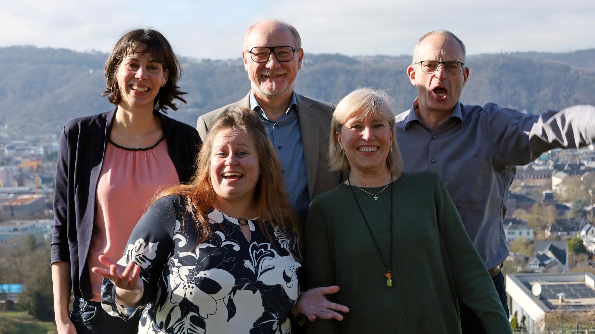 Die Fachgruppe Organisationsberatung (von links hinten nach vorne rechts): Angela Schmidt, Ulrich Stinner, Dr. Thomas Equit, Jessica Strauß und Karin Müller-Bauer. Es fehlt: Joachim Kleer.
