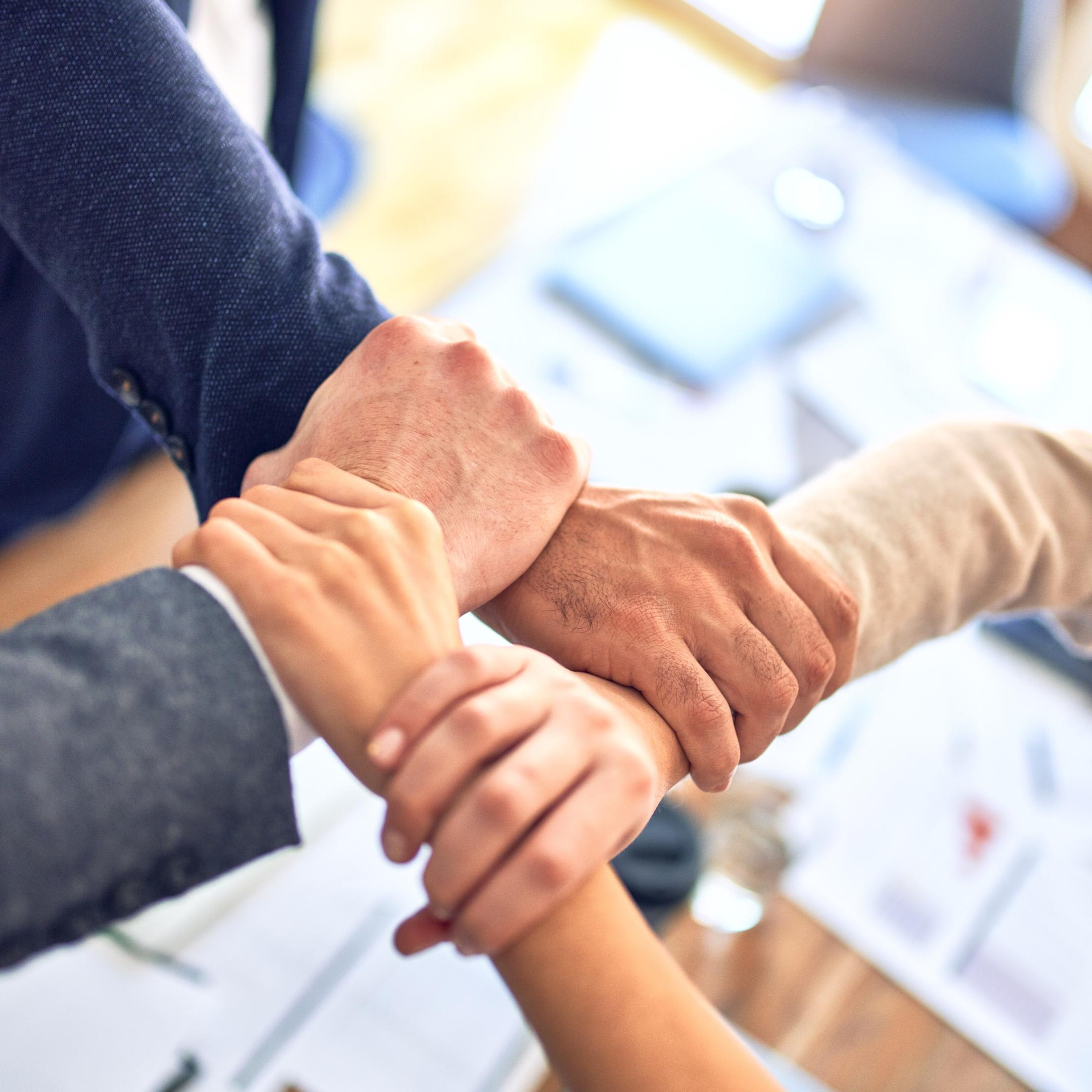 teamwork- krakenimages-Y5bvRlcCx8k-unsplash
