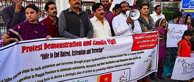 missio-hilft-bedrangte-christen-pakistan-friedensmarsch-2016