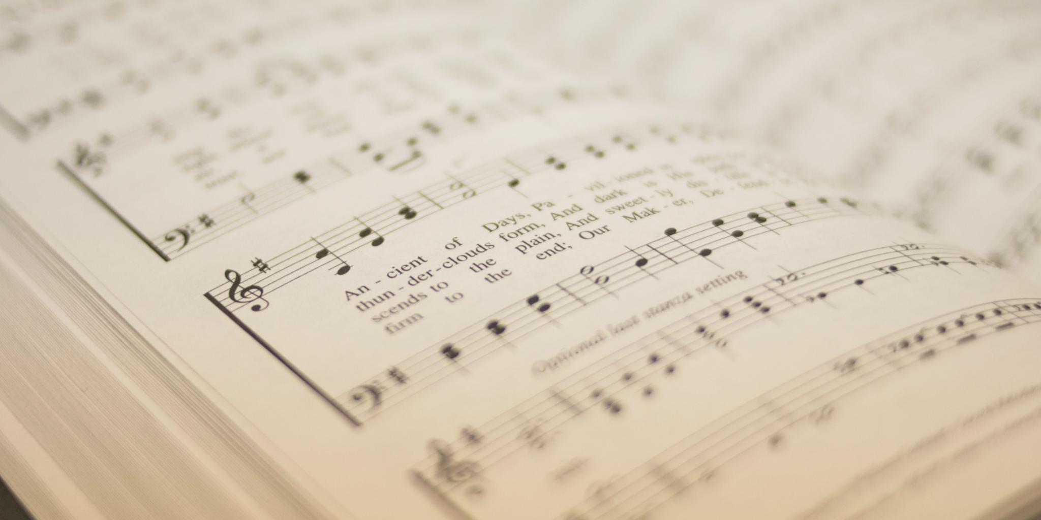 Misa de Solidaridad_michael-maasen-bu-6kNWQj6U-unsplash